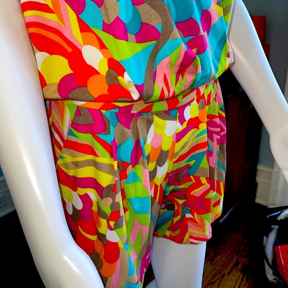 Trina Turk adorable colorful romper size small - Picture 4 of 6